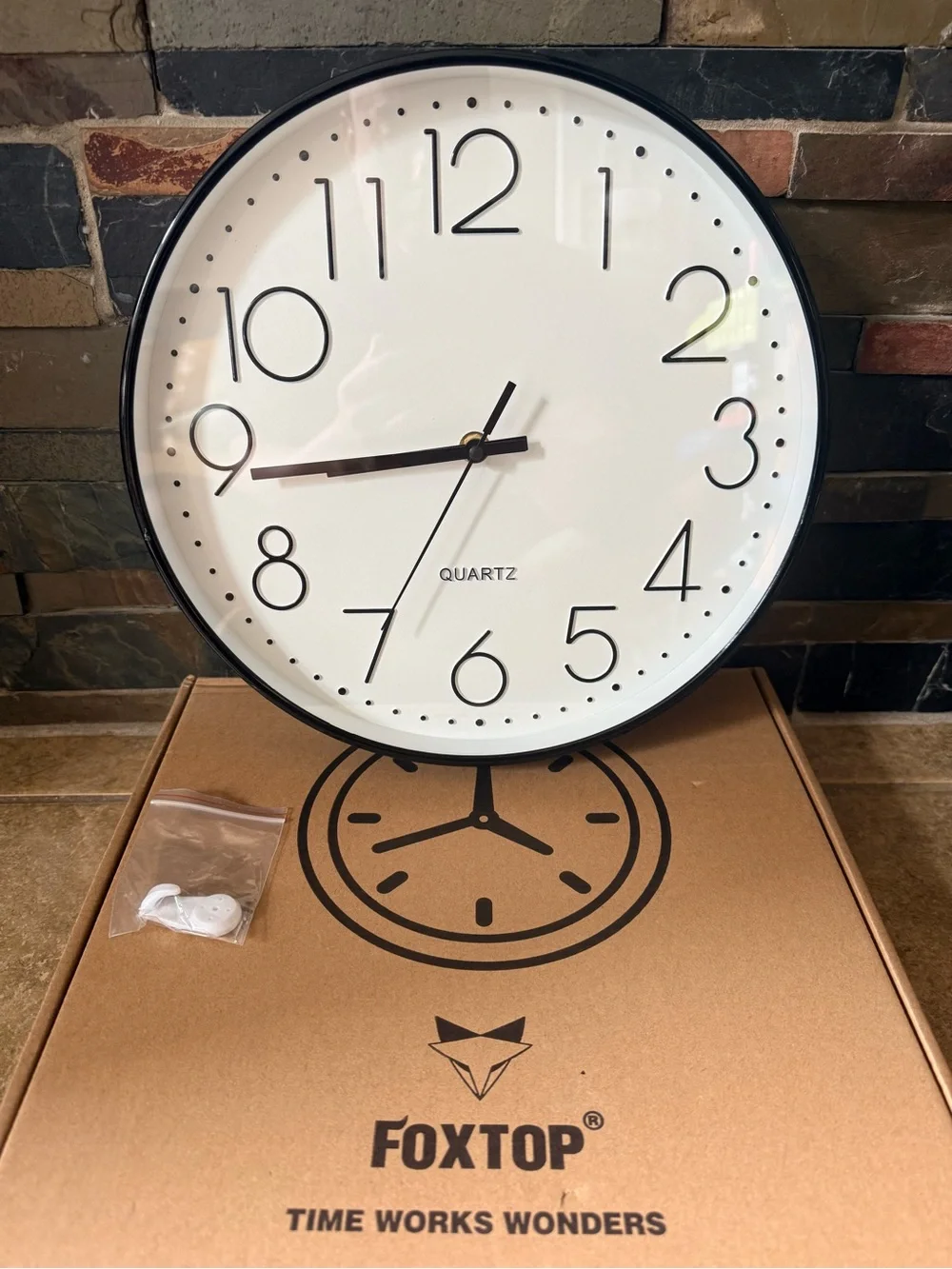 Wall Clock Foxtop 12